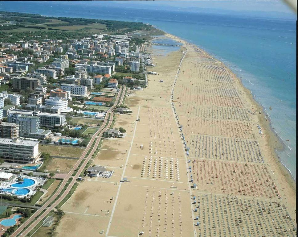 Auriga Del Sole Apartment Bibione Exterior foto